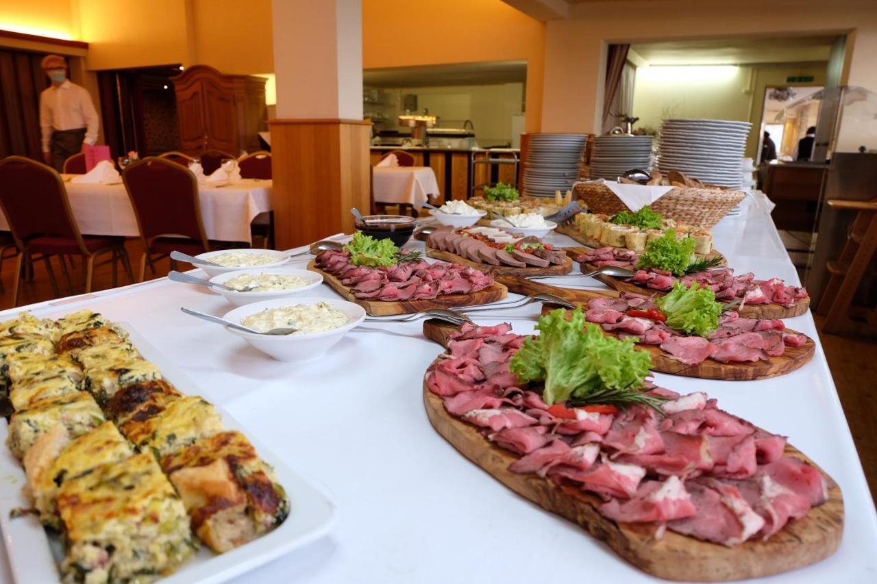 Hotel Mennicken Würselen Dış mekan fotoğraf