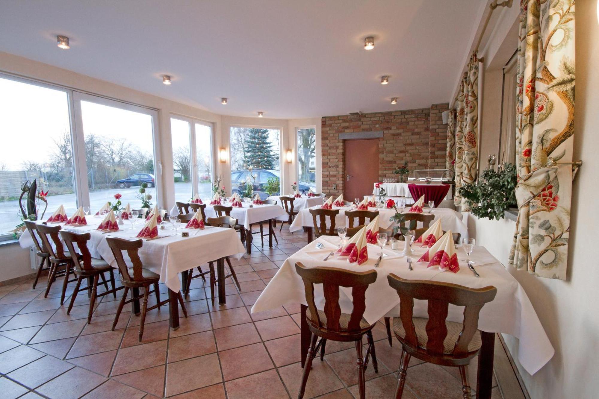 Hotel Mennicken Würselen Dış mekan fotoğraf