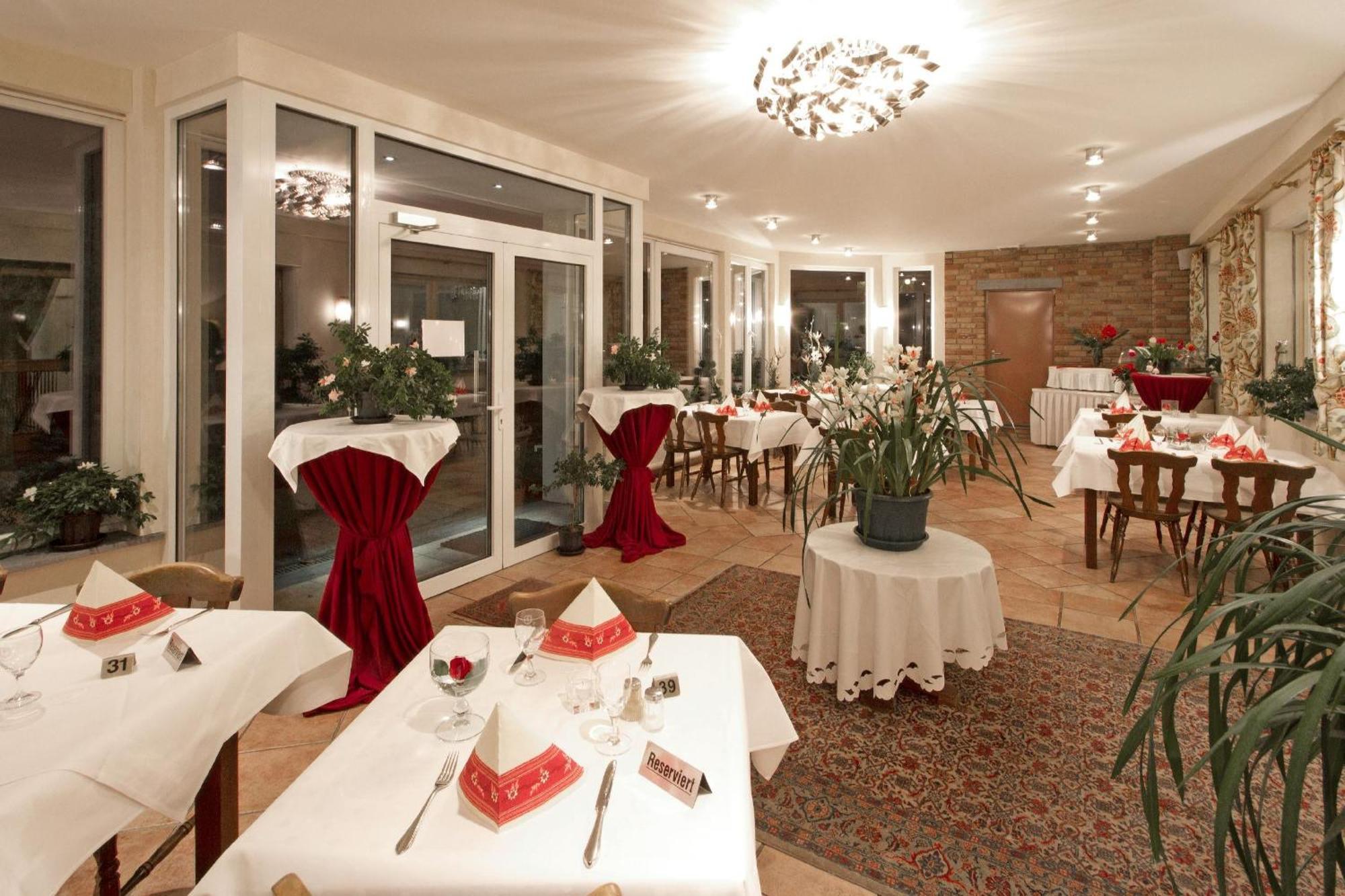 Hotel Mennicken Würselen Dış mekan fotoğraf